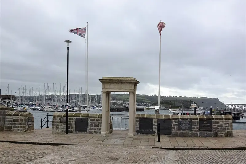 Mayflower Steps